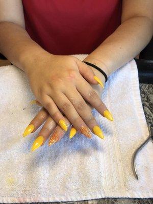 Pointy nails with dipping powder system by Tram