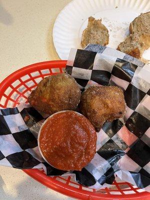 Fried meatballs