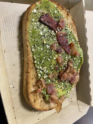 Bacon  avocado  toast