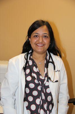 Dr Kanika Govil MD
 Family Doctor in Ashburn