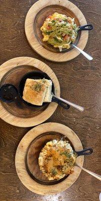 Mac and cheese and biscuit