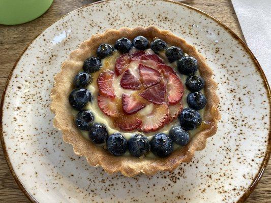 fruit tart for dessert