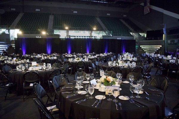 Viking Pavilion Arena ready for the 2019 Oregon Statesman Dinner.