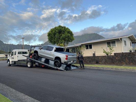 2021 duramax Silverado! Towed here cuz of a faulty computer.