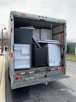 Apartment Building Appliance Removal!
(Refrigerators, Washers/Dryers, Stoves)