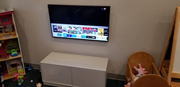 TV wall mount