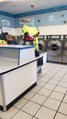 Superior Laundry - Southwest Anaheim