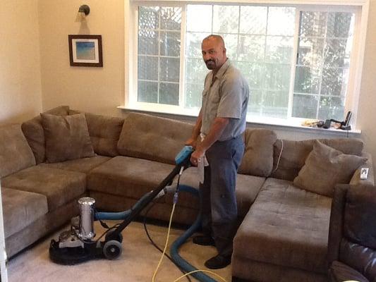 Cleaning thoroughly with rotary machine