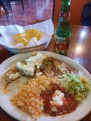 THIS IS THE SHREDDED CHICKEN CHIMICHANGA WITH VERY YUMMY RICE & BEANS, VERY FRESH GUACAMOLE, REAL SOUR CREAM & FRESH PICO DE GALLO!!!