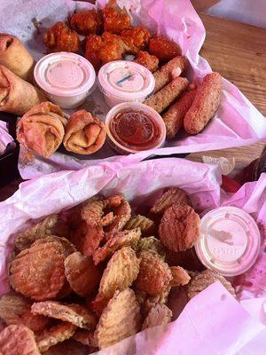 Fried pickles extremely salty. Three for all with cheese sticks, eggrolls, boneless wings. Love the three for all