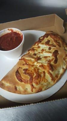 Calzone w/sauce. Come get one.