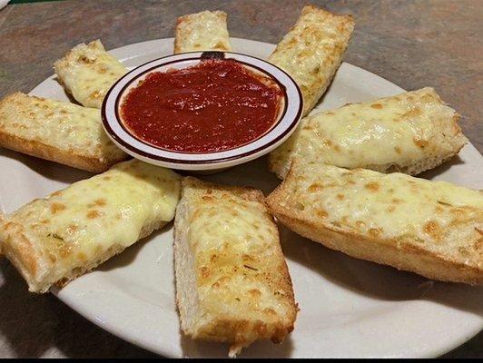 Garlic bread: with the option of cheese and pepperoni