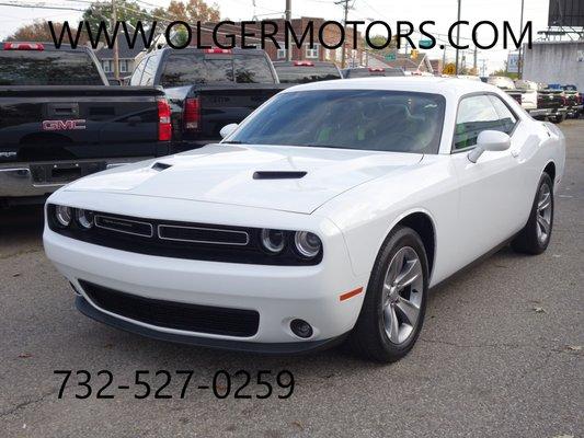 2016 Dodge Challenger.