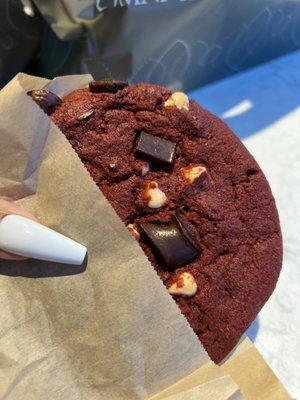 Red Velvet Jumbo cookie.