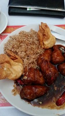 Orange peel chicken lunch special