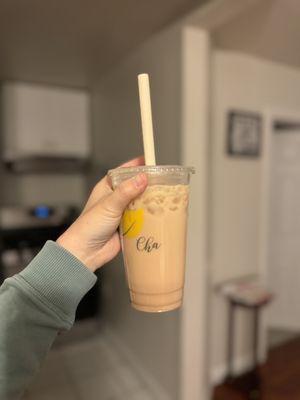 Almond Black Milk Tea (Large)