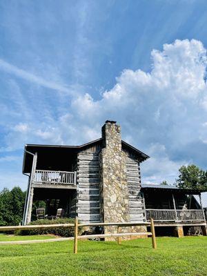 Love this cabin! For guests only.