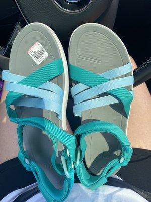 Brand new Teva's