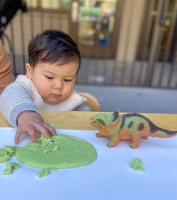 Baby and Me Classes at the Erika J. Glazer Early Childhood Center. Explore art and sensory play.