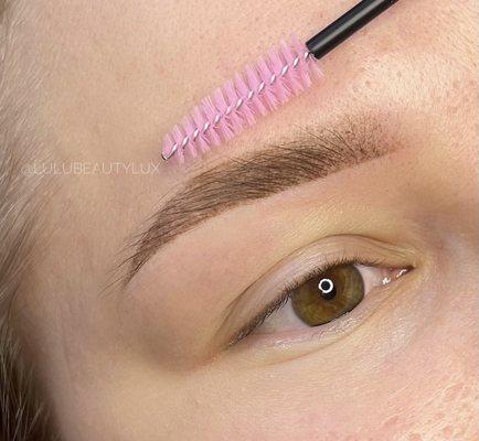 Microshading ombré powder brow tattoo