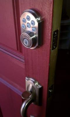 Kwikset Door Lock works with 2GIG emPower Lock System.