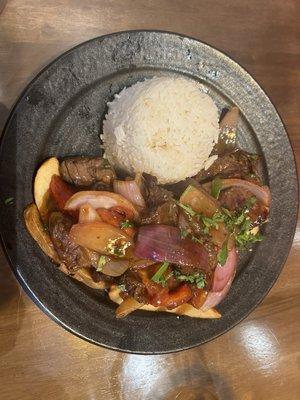 Lomo saltado