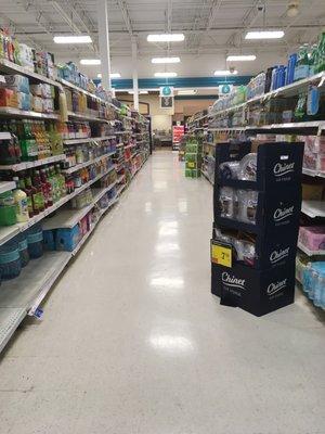 Price Chopper Saugerties NY. Older store, a bit dirty, not the best.