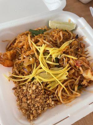 Shrimp pad Thai 10/10