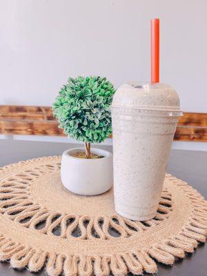 24 ounce Pumpkin Oreo shake