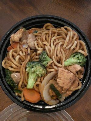 Udon chicken noodles