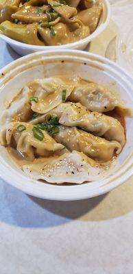 Chicken dumplings in sesame sauce