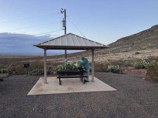 Covered picnic table