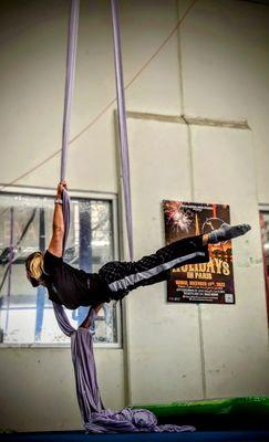 Aerial silk classes for adults on tue and thur(simi) 7:30 pm wed 8 am (skyzone thousand oaks)