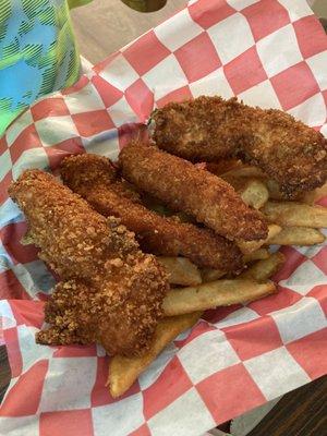 Admiral's Cove - Adult Chicken tender meal