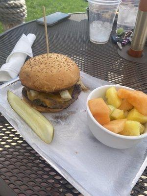 Bobber burger with fruit cup