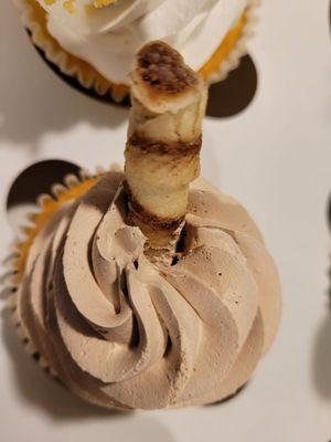 Irish cream cupcake.