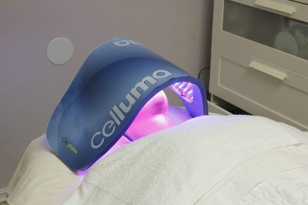 LED Light therapy - Reduction of age spots or/and pigmentation, wrinkles, fine lines, acne and acne scars.
FDA cleared.