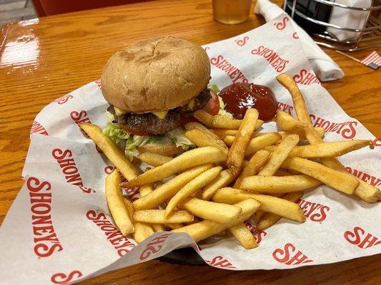 Cheeseburger w/ fries