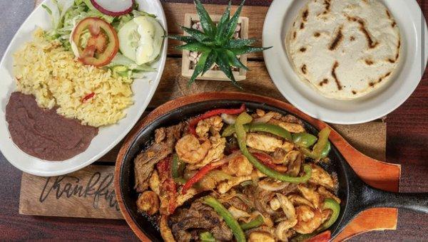 Serving delicious fajita at any time of day!