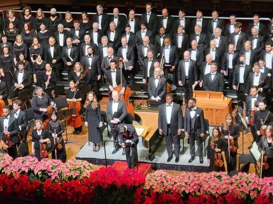 Conductor and soloists , from left to right: Soprano, Contre Tenor, Tenor, and Baritone.