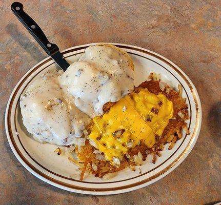 Country eggs Benedict with cheesy hash browns