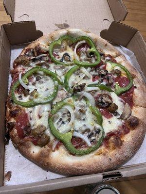 Deluxe Pizza