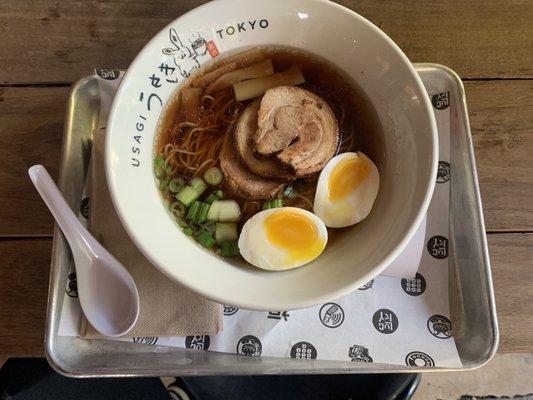 Tokusei shoyu ramen