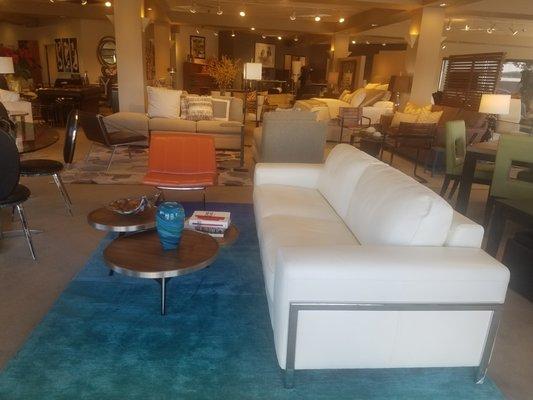 CORT Furniture Rental