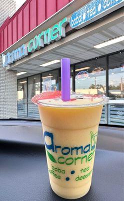 Sip, sip, hooray for a cold #Mango smoothie!  (･‿･) Best treat on this oppressive July afternoon. #AromaCorner #Half-Sugar