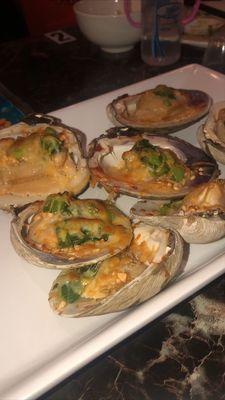 Grilled Cheese Clams with Green Onions