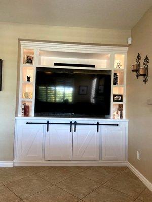 Built-in entertainment cabinet