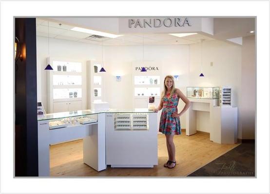 Pandora Shop-in-Shop