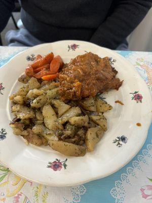 Chicken paprikas and Potatoes