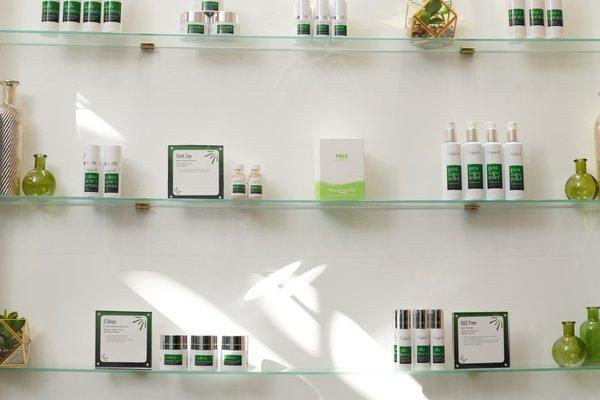 Zapped Beauty's skincare products are result oriented and perfect for sensitive skin!